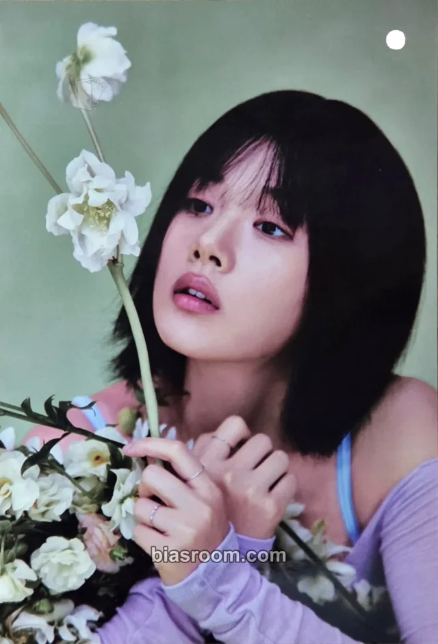 BIBI BIBI Eve: Romance K-pop photocard