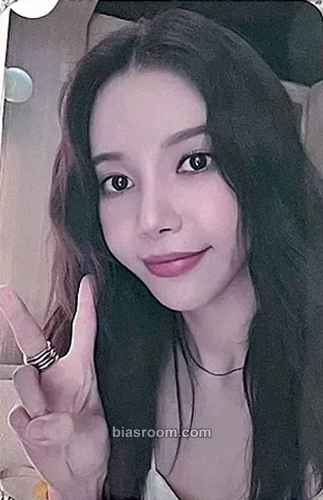 Solar MAMAMOO COLOURS (Solar) K-pop photocard