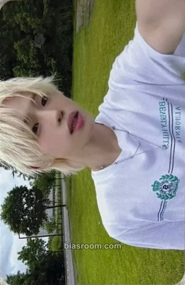 Hong POW FLAVOR K-pop photocard