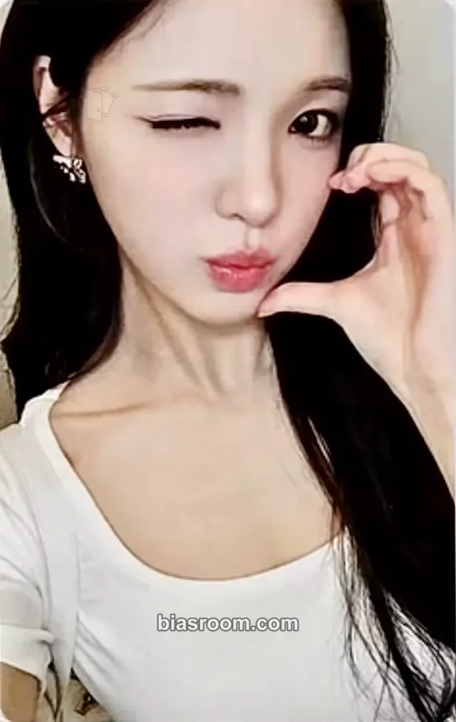 Yuha Hearts2Hearts Lemon Tang K-pop photocard
