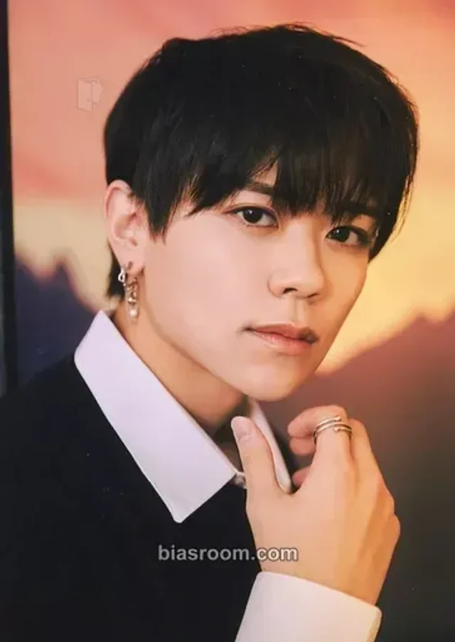 Kyosuke INI A K-pop photocard