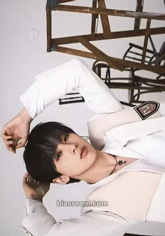 Fengfan INI A K-pop photocard