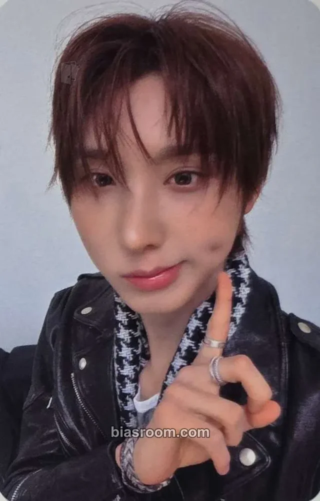 Juwang KickFlip KICK OFF THE WALL Pt 1 K-pop photocard