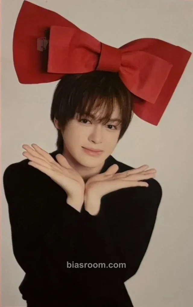 Kaira AEN S Cawaii! ME Magazine K-pop photocard