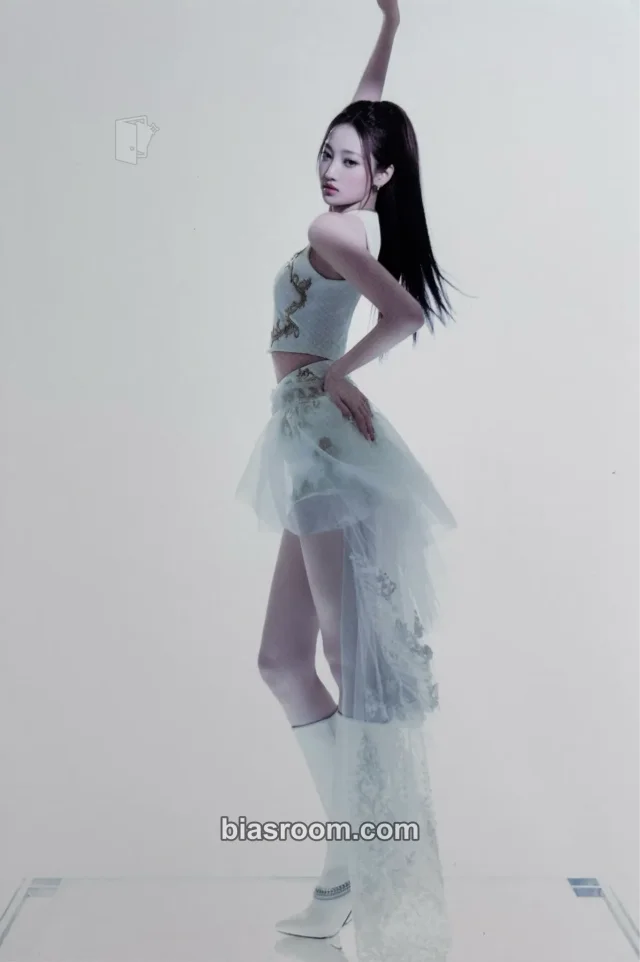 Shijie A2O May Paparazzi Arrive K-pop photocard