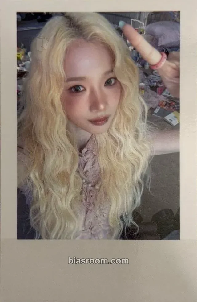 Yooyeon tripleS 4th World Tour <ANDLESS> K-pop photocard