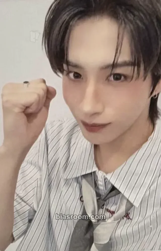 Xion ONEUS Under K-pop photocard