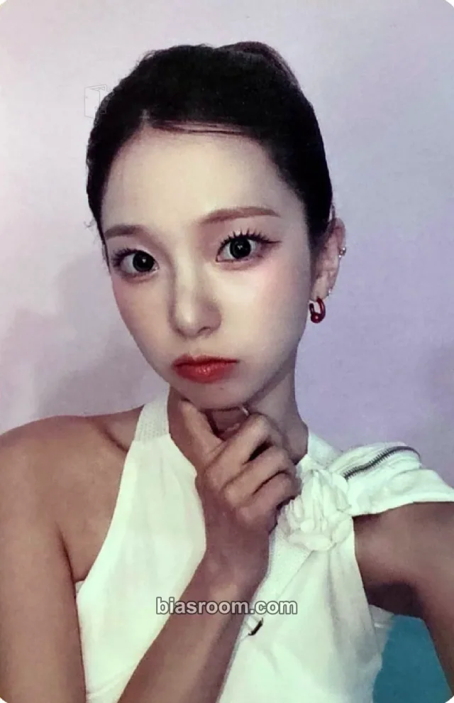 Yujin Kep1er TIPI-TAP K-pop photocard