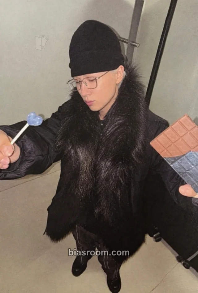 Taeyang BIGBANG Taeyang 2026 'Be My Valentine' Official Merch K-pop photocard