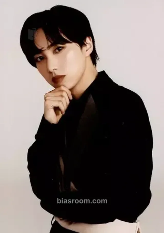 Takumi INI M K-pop photocard