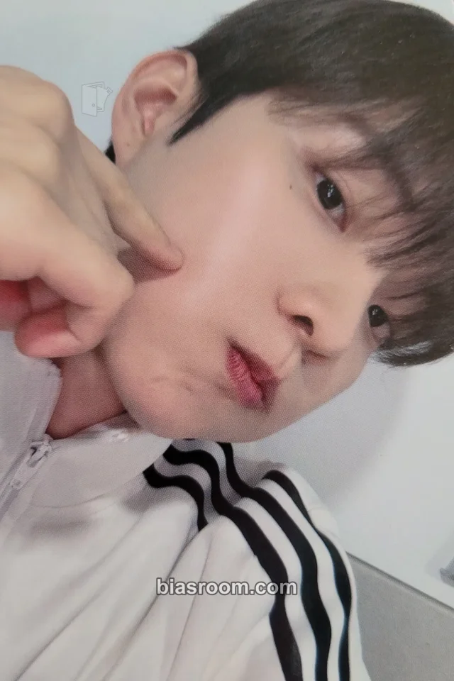 Q THE BOYZ Unexpected K-pop photocard
