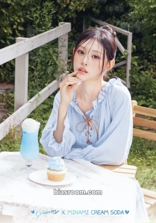 Minami RESCENE GrainOn x RESCENE K-pop photocard