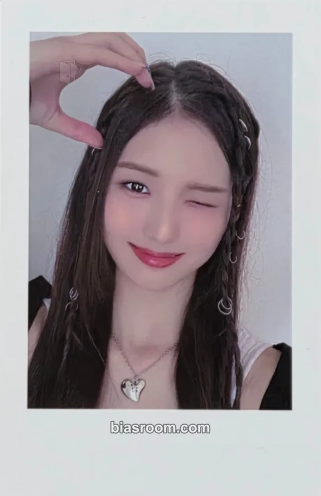 Jiwoo tripleS Mujuk K-pop photocard