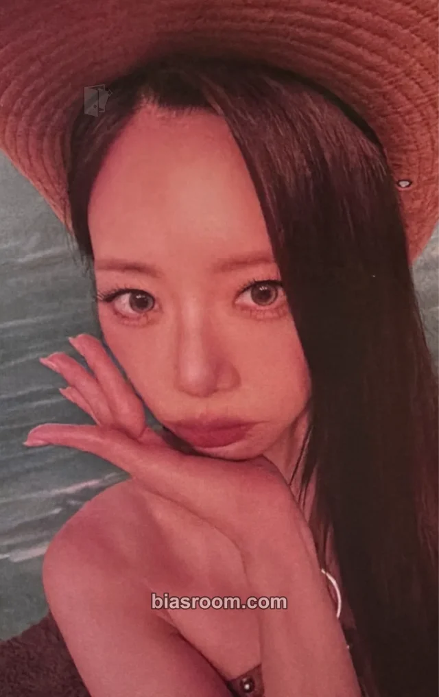 Photocard K-pop di JiU Dreamcatcher UAU Playlist [#Youryouth] Fancon in America