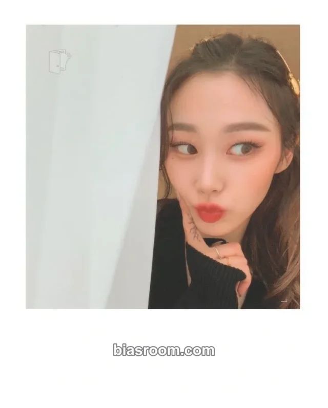 Giselle aespa Savage K-pop photocard