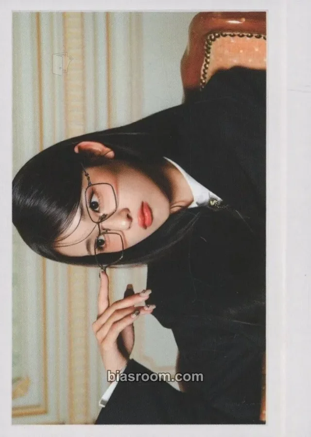 Ran ME:I WHO I AM  K-pop photocard