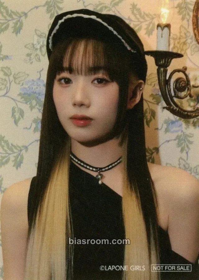 Keiko  ME:I WHO I AM  K-pop photocard