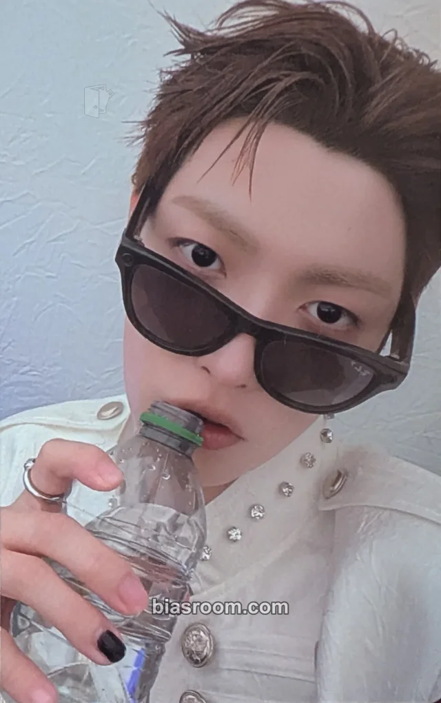 Photocard K-pop di Hongjoong ATEEZ In Your Fantasy in Incheon DVD/Playcode