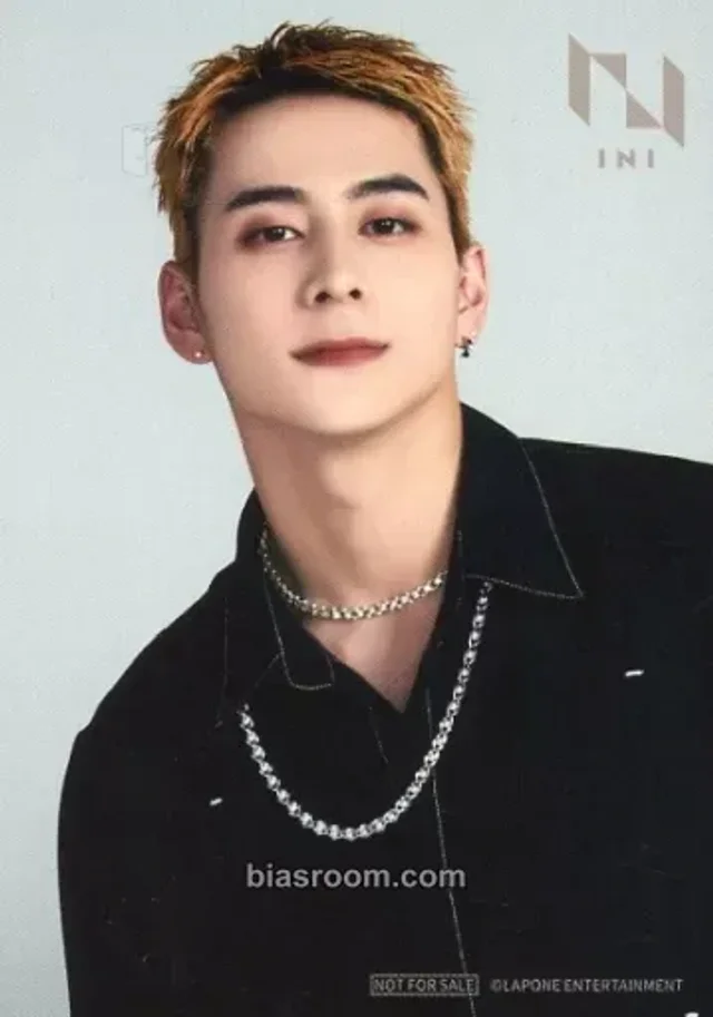 Hiroto INI M K-pop photocard