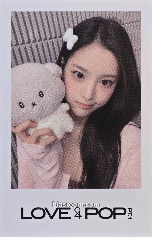 Jiyeon tripleS LOVE&POP pt.1 K-pop photocard