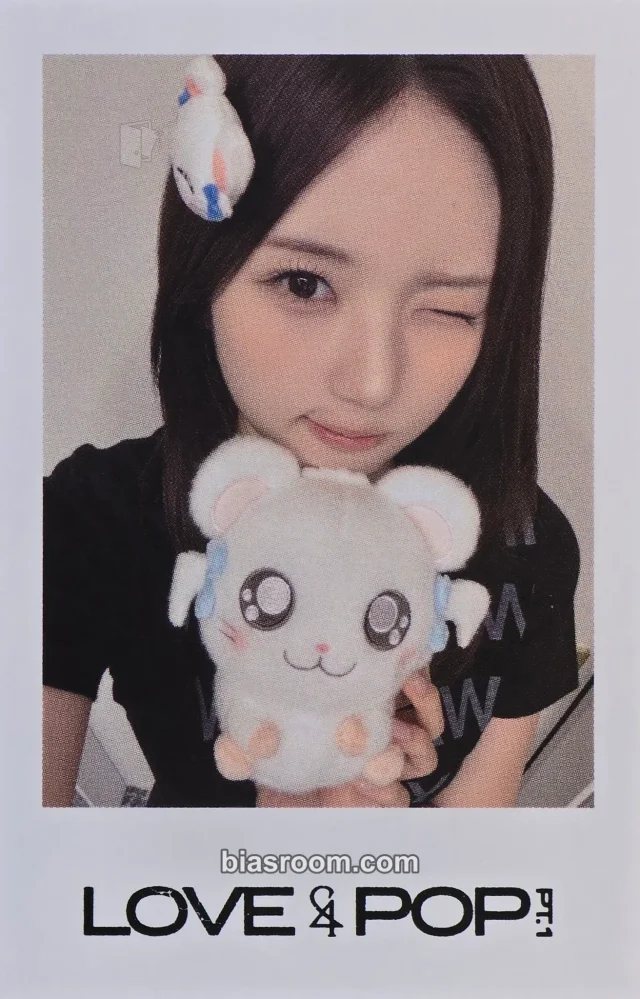 Jiwoo tripleS LOVE&POP pt.1 K-pop photocard