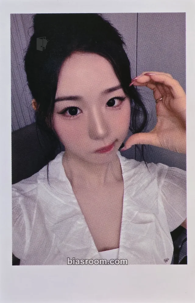 Chaeyeon tripleS LOVE&POP pt.1 K-pop 小卡