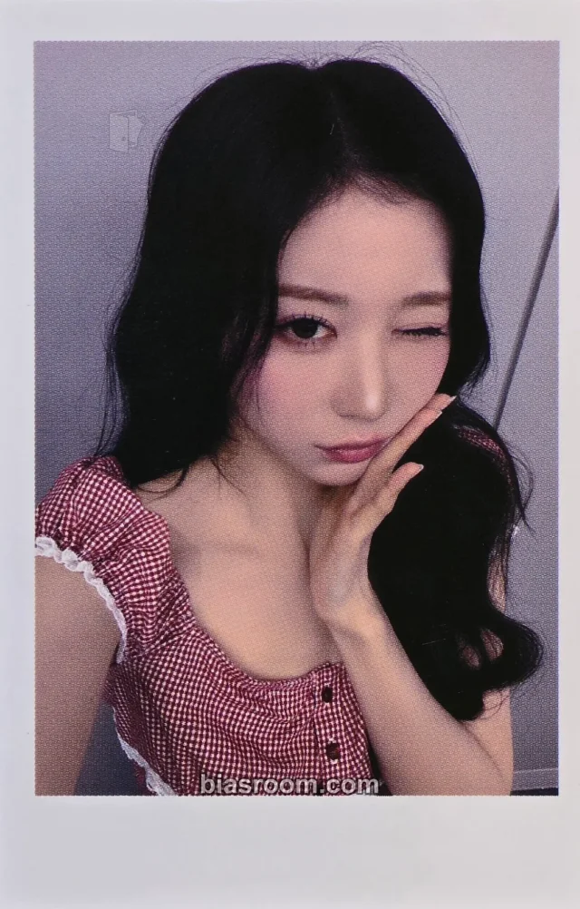Kaede tripleS LOVE&POP pt.1 K-pop photocard