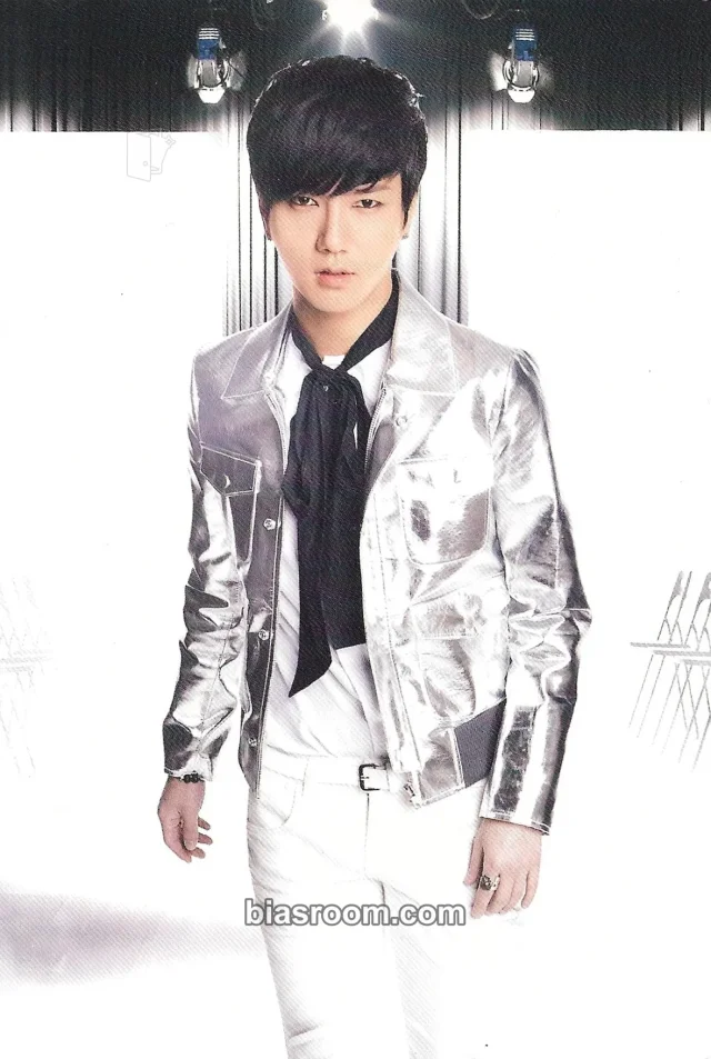 Yesung SUPER JUNIOR Hero K-pop photocard
