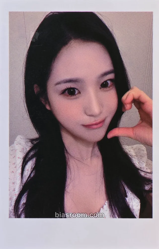 Jiyeon tripleS LOVE&POP pt.1 K-pop photocard