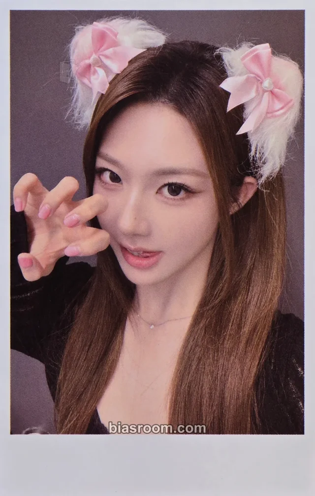 Xinyu tripleS LOVE&POP pt.1 K-pop photocard