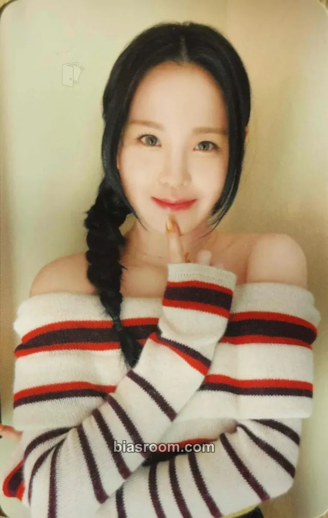 Mako NiziU COCONUT K-pop photocard