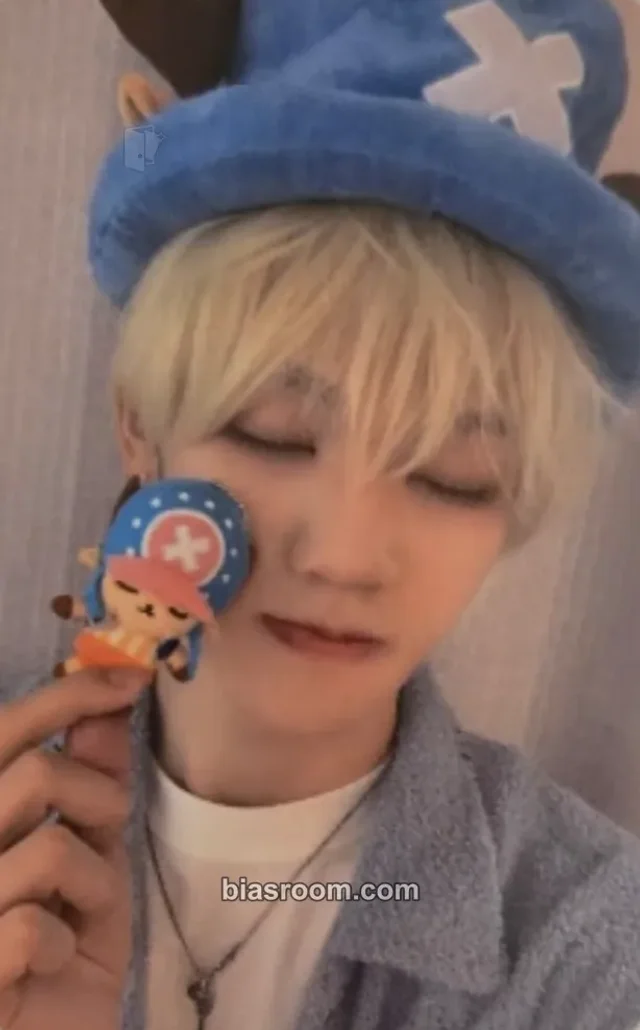 Fan Zheyi  MODYSSEY 1. Got Hooked: An Addictive Symphony K-pop photocard