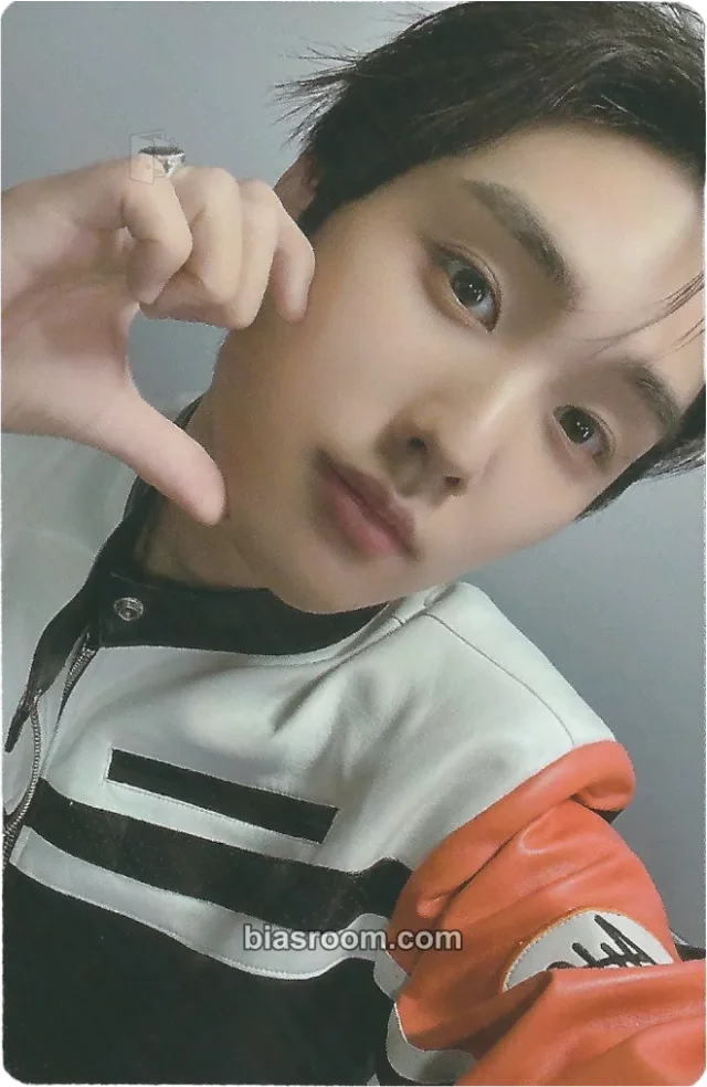 Photocard K-pop di Jacob THE BOYZ THE B-LAND