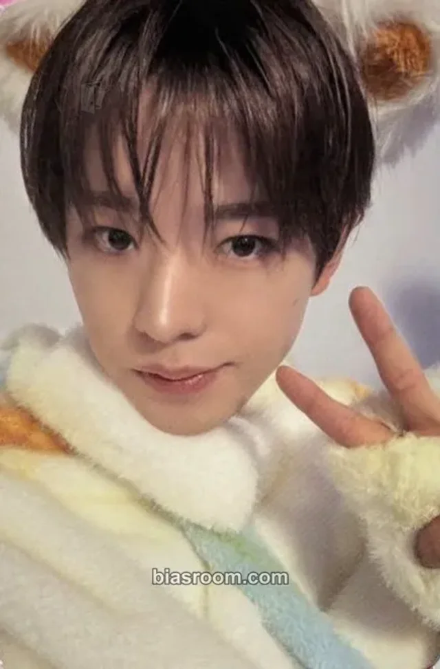 Yushi NCT WISH I SPY K-pop photocard