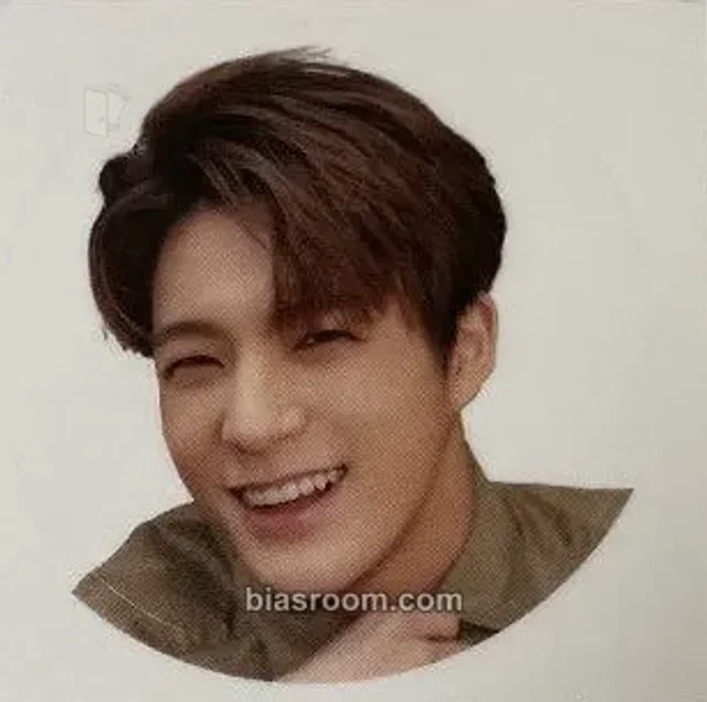 Jeno NCT DREAM 2019 SUMMER VACATION KIT K-pop photocard