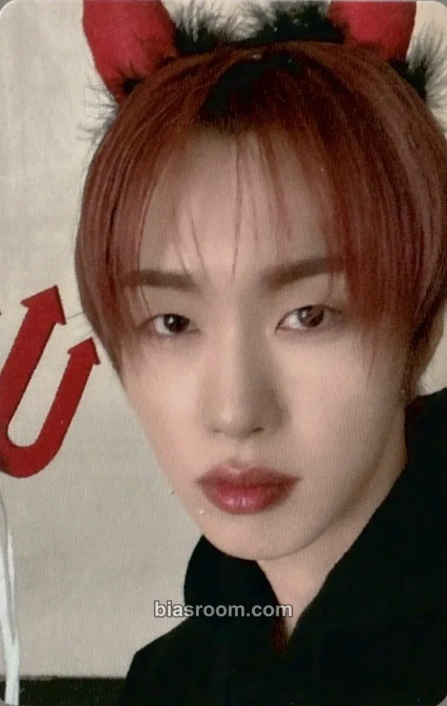 Bitsaeon M.O.N.T Somewhere Out There  K-pop photocard