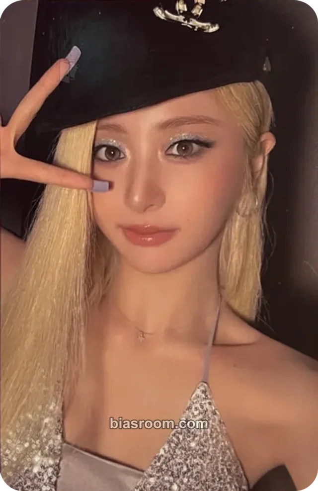 Huh Yunjin LE SSERAFIM Made My Night K-pop photocard