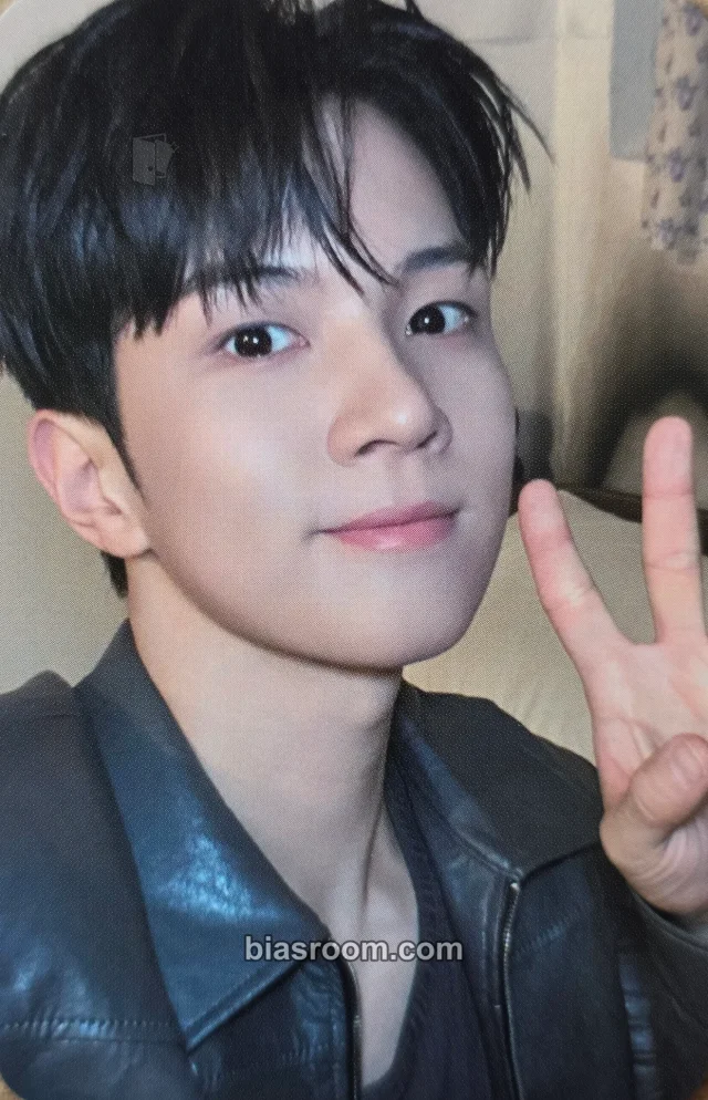 Hweseung N.Flying Still K-pop photocard