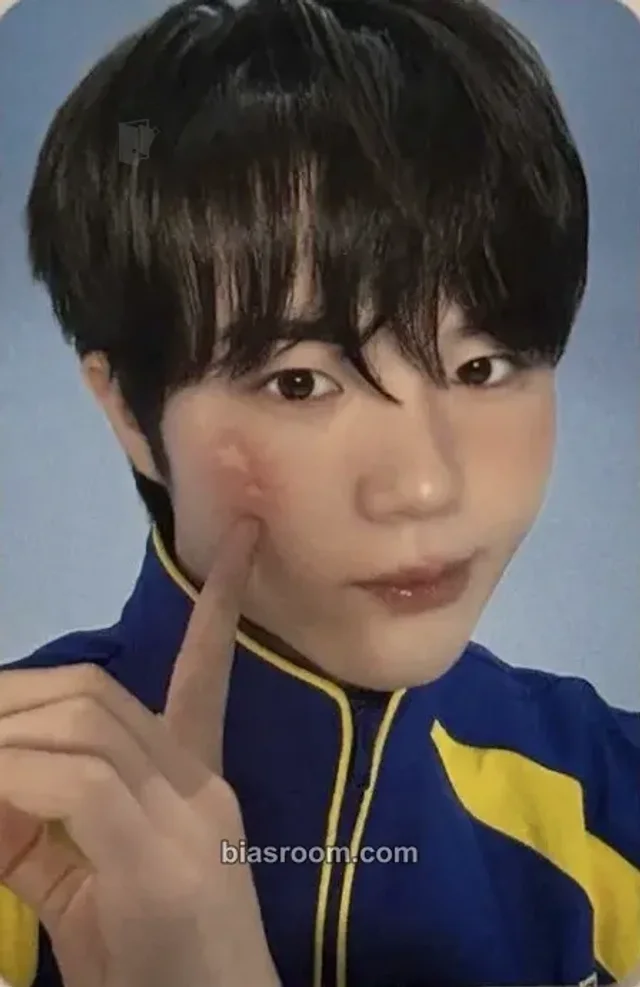 Issa KO1KEYZ KO1KEYZ K-pop photocard