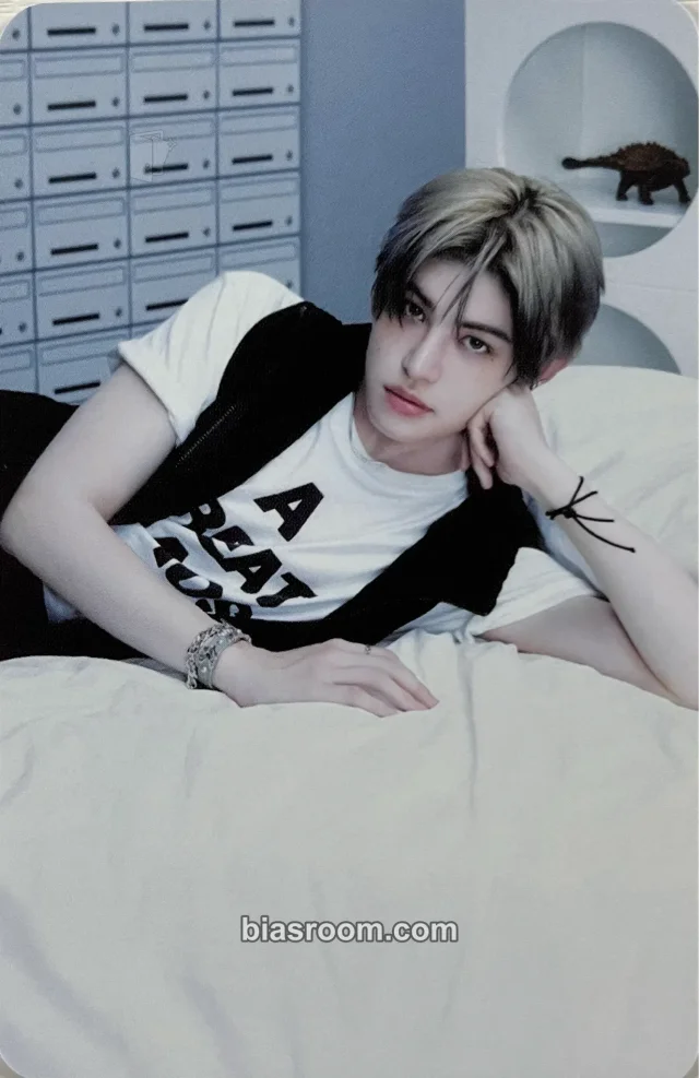 Minje KickFlip KICK OFF THE WALL Pt 1 K-pop photocard