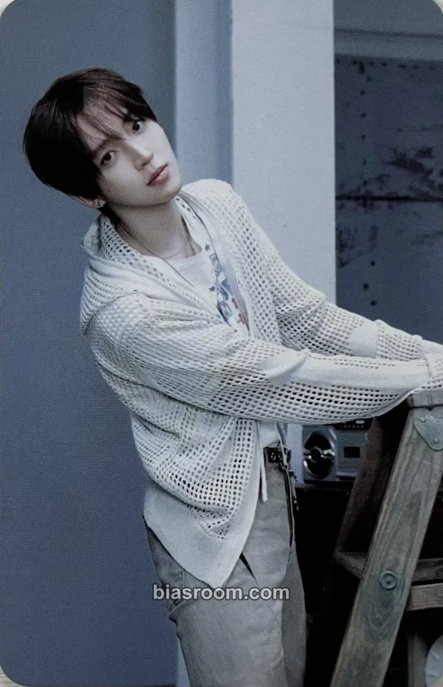 Donghyeon KickFlip KICK OFF THE WALL Pt 1 K-pop photocard