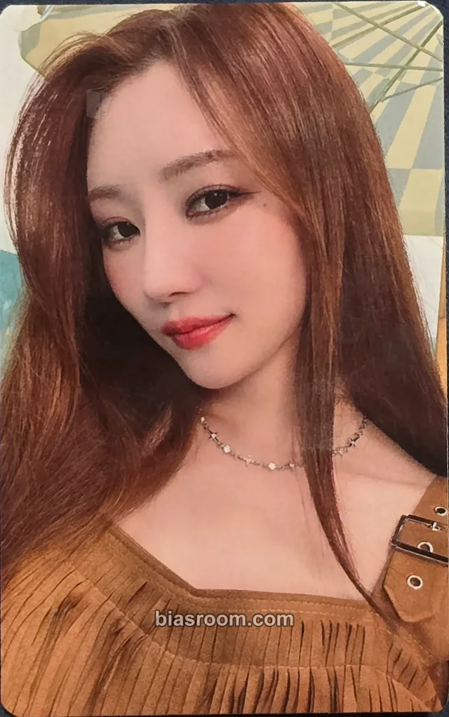 Photocard K-pop de SuA Dreamcatcher UAU Playlist [#Youryouth] Fancon in America