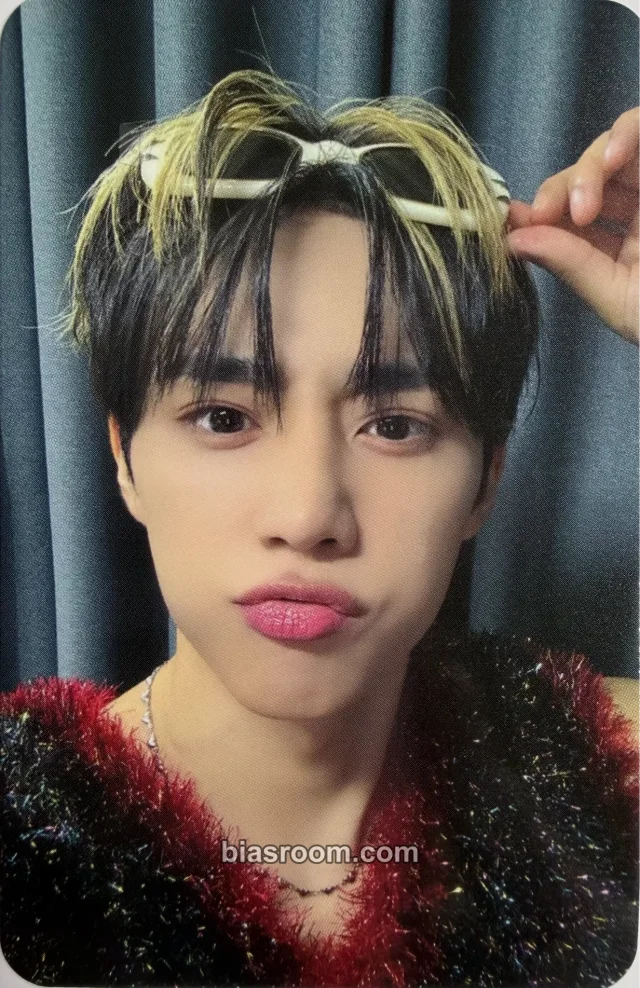Photocard K-pop di Sunwoo THE BOYZ Phantasy Pt. 1: Christmas in August