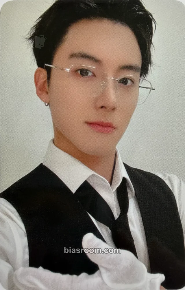 Eric THE BOYZ a;effect K-pop photocard