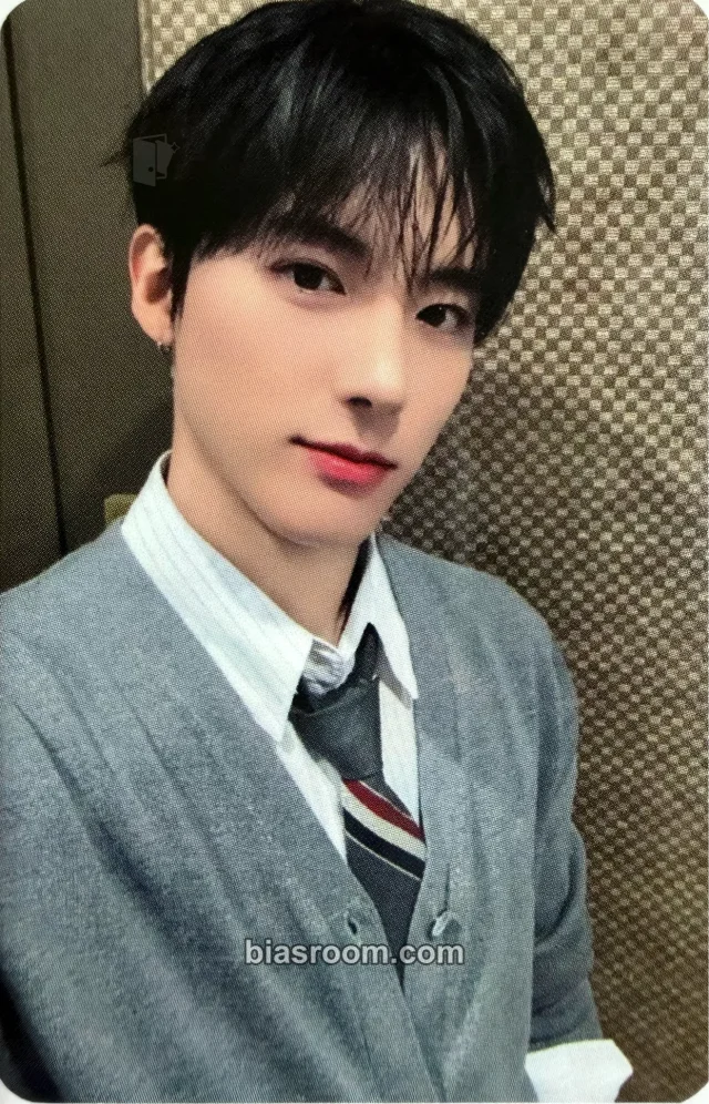 Eric THE BOYZ a;effect K-pop photocard