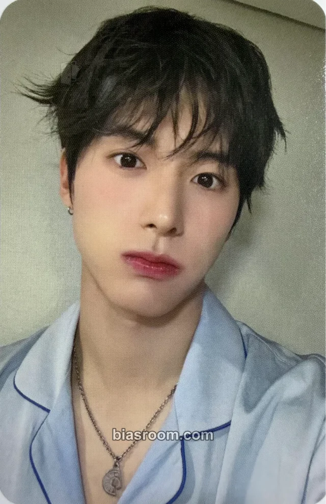 Eric THE BOYZ a;effect K-pop photocard