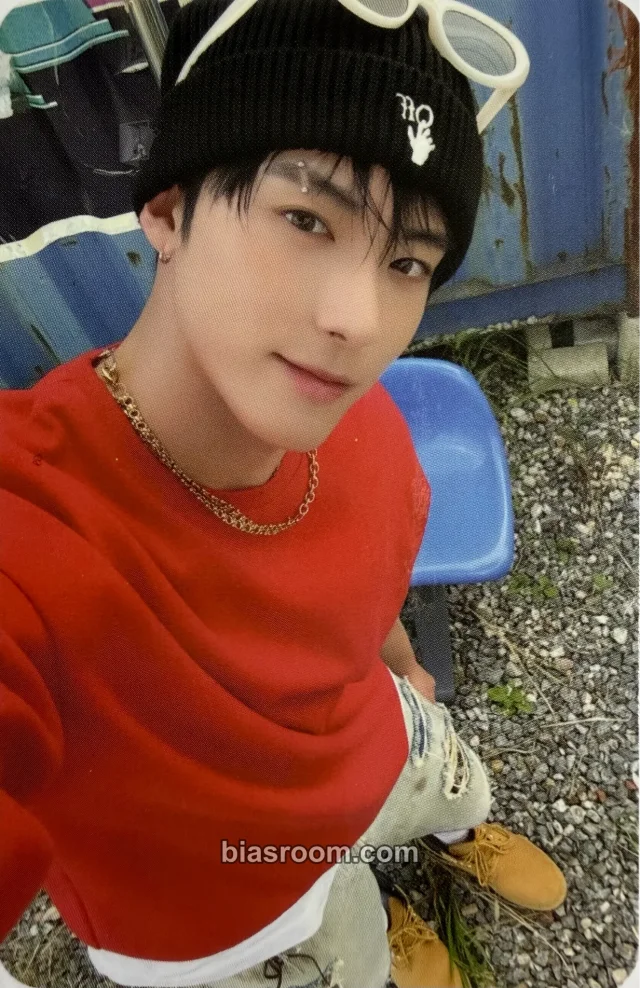 Eric THE BOYZ 2026 SEASON'S GREETINGS [SKATER BOYZ] K-pop photocard