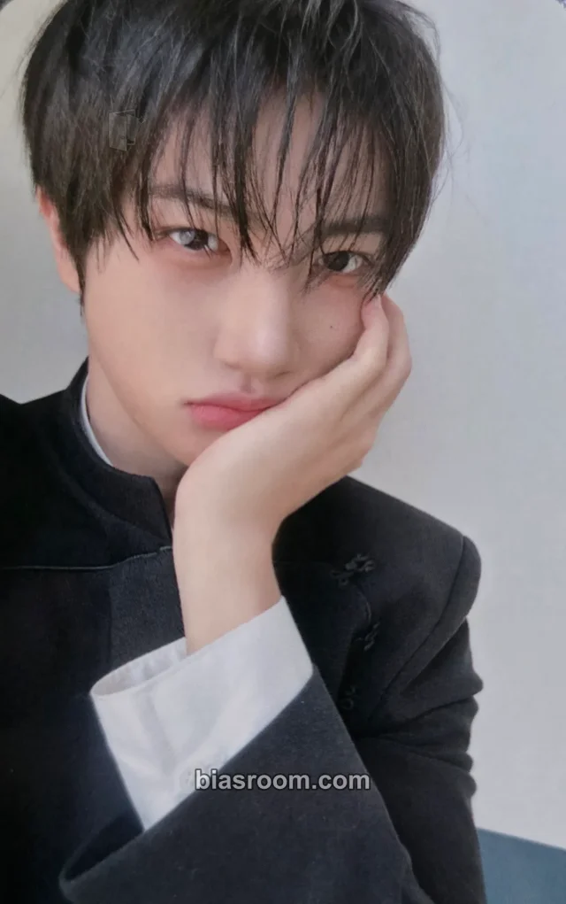 Wonjin CRAVITY ReDeFINE K-pop photocard