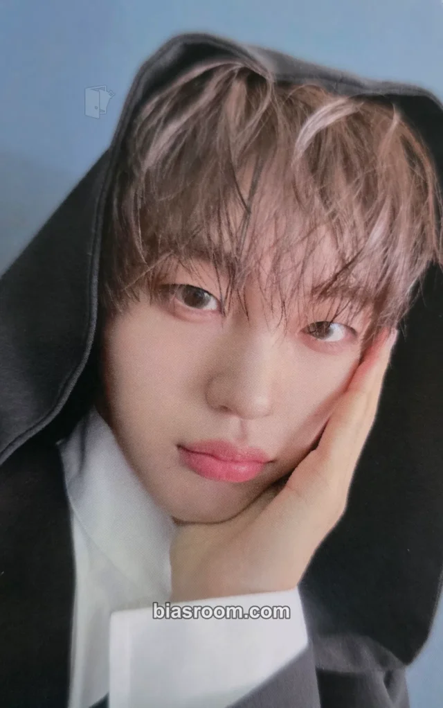 Hyeongjun CRAVITY ReDeFINE K-pop photocard