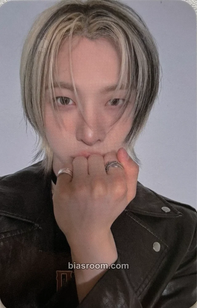 Jiho AMPERS&ONE Born to Define Tour K-pop photocard